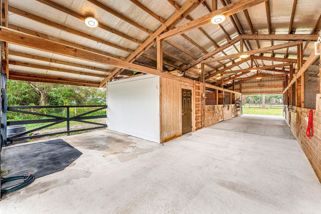 En Venta: $1,395,000 (4 camas, 3 baños, 2936 Pies cuadrados)