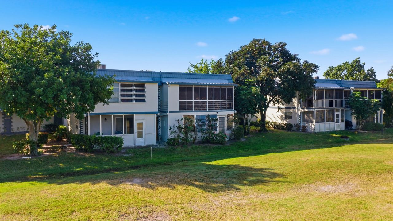 For Rent: $1,550 (1 beds, 1 baths, 720 Square Feet)