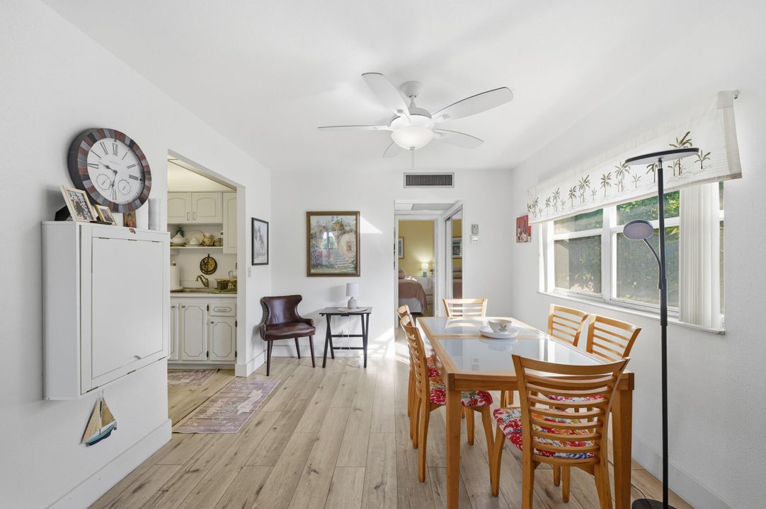 For Rent: $1,550 (1 beds, 1 baths, 720 Square Feet)