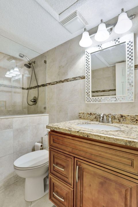 待售: $229,000 (2 贝兹, 2 浴室, 1050 平方英尺)