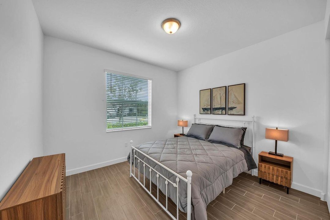 出租: $2,800 (2 贝兹, 2 浴室, 1319 平方英尺)