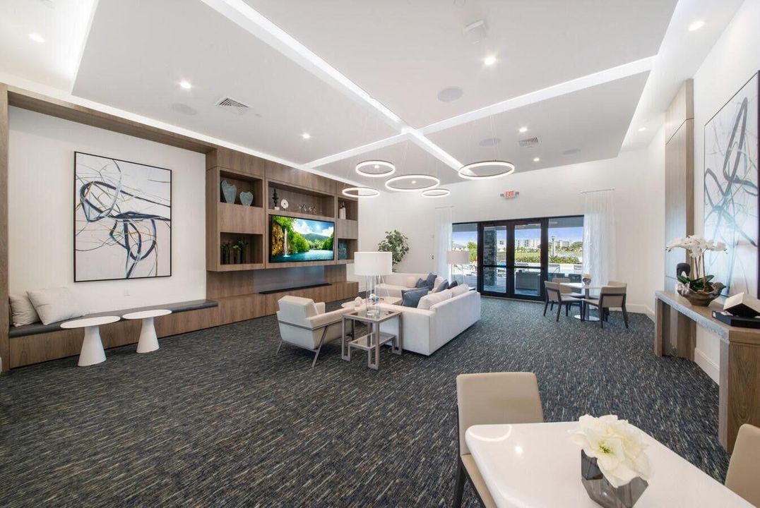 出租: $2,800 (2 贝兹, 2 浴室, 1319 平方英尺)