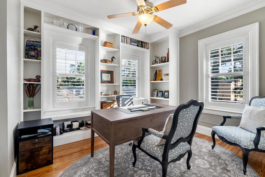 En Venta: $2,250,000 (4 camas, 3 baños, 2810 Pies cuadrados)