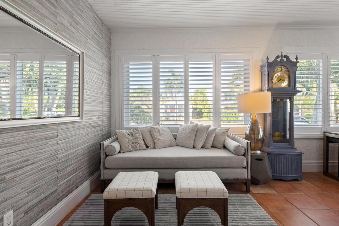 En Venta: $2,250,000 (4 camas, 3 baños, 2810 Pies cuadrados)