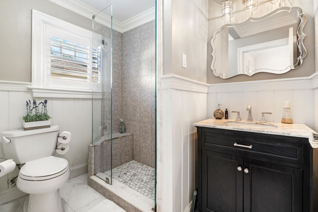 En Venta: $2,250,000 (4 camas, 3 baños, 2810 Pies cuadrados)