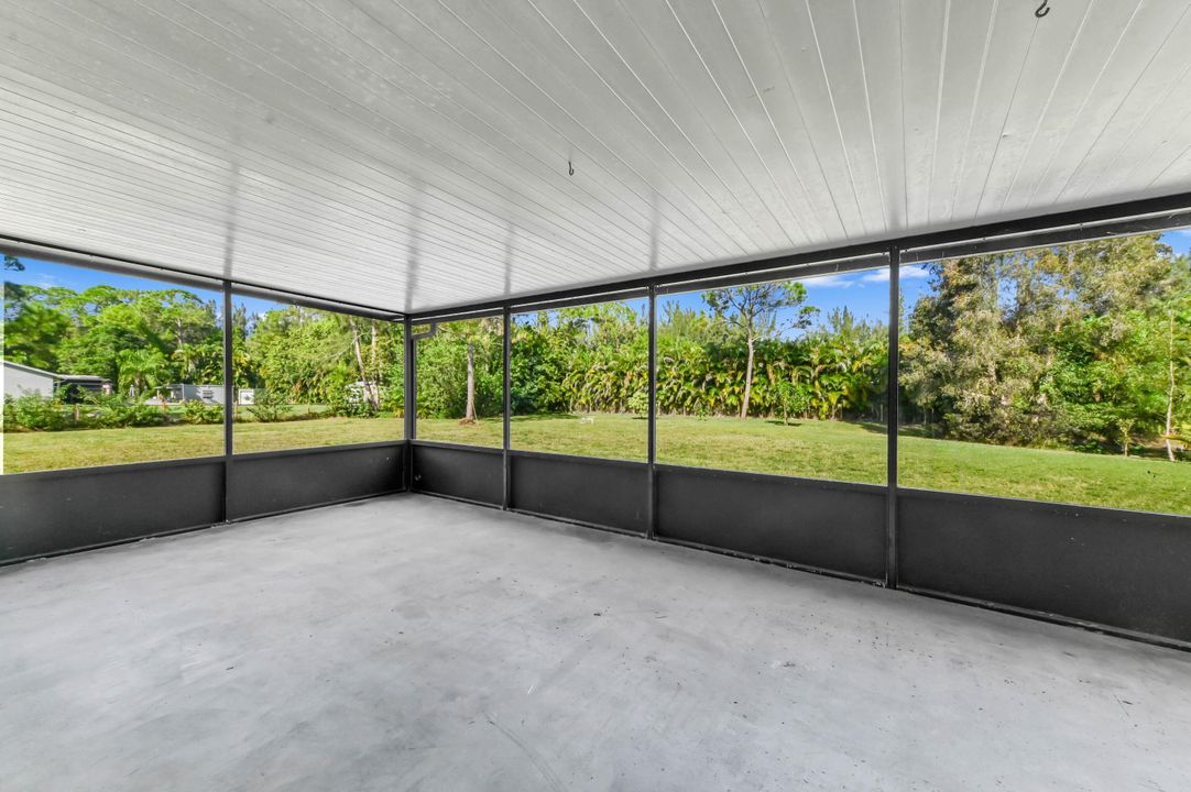 出租: $3,100 (3 贝兹, 2 浴室, 1196 平方英尺)