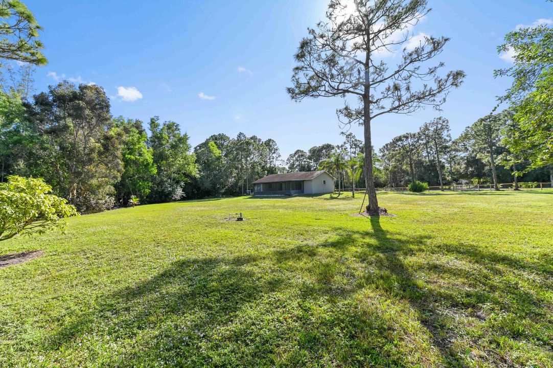 出租: $3,100 (3 贝兹, 2 浴室, 1196 平方英尺)