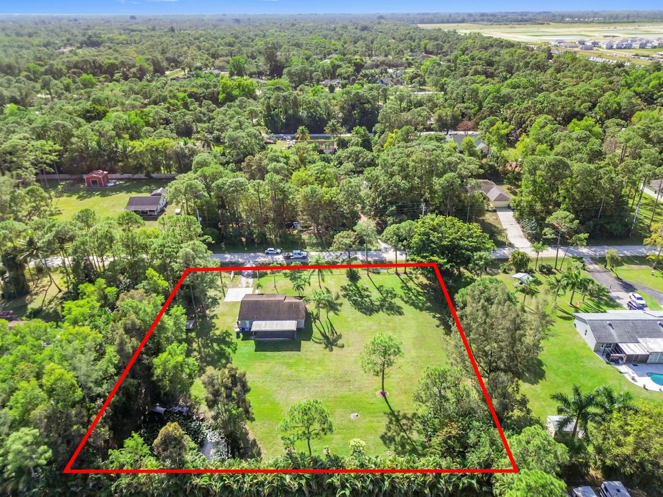 出租: $3,100 (3 贝兹, 2 浴室, 1196 平方英尺)