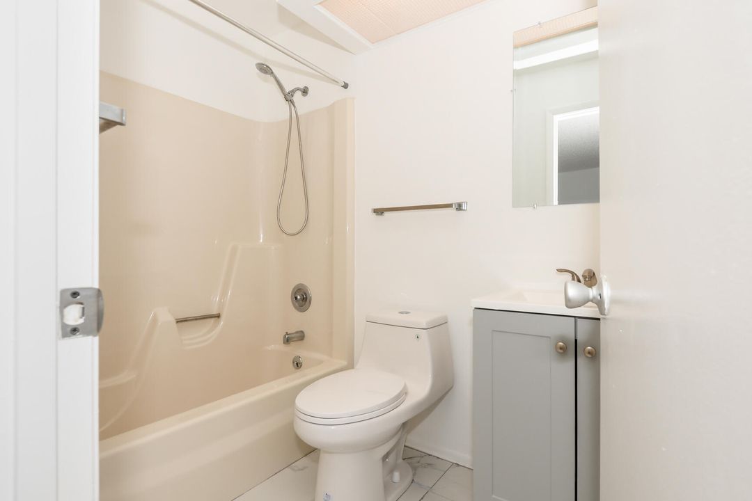 В аренду: $1,550 (1 спален, 1 ванн, 800 Квадратных фут)