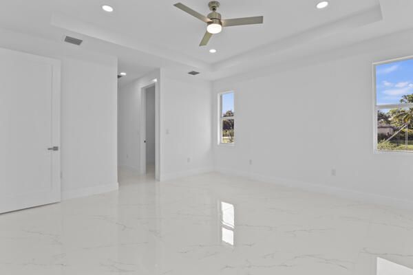 For Sale: $955,000 (4 beds, 3 baths, 2967 Square Feet)