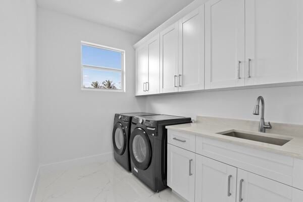 For Sale: $955,000 (4 beds, 3 baths, 2967 Square Feet)