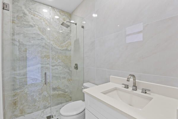 For Sale: $955,000 (4 beds, 3 baths, 2967 Square Feet)