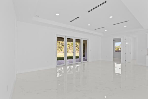 For Sale: $955,000 (4 beds, 3 baths, 2967 Square Feet)