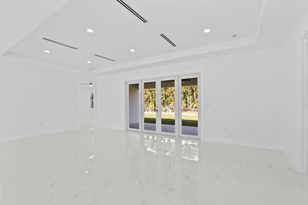 For Sale: $955,000 (4 beds, 3 baths, 2967 Square Feet)