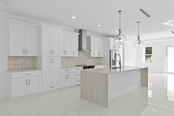 For Sale: $955,000 (4 beds, 3 baths, 2967 Square Feet)