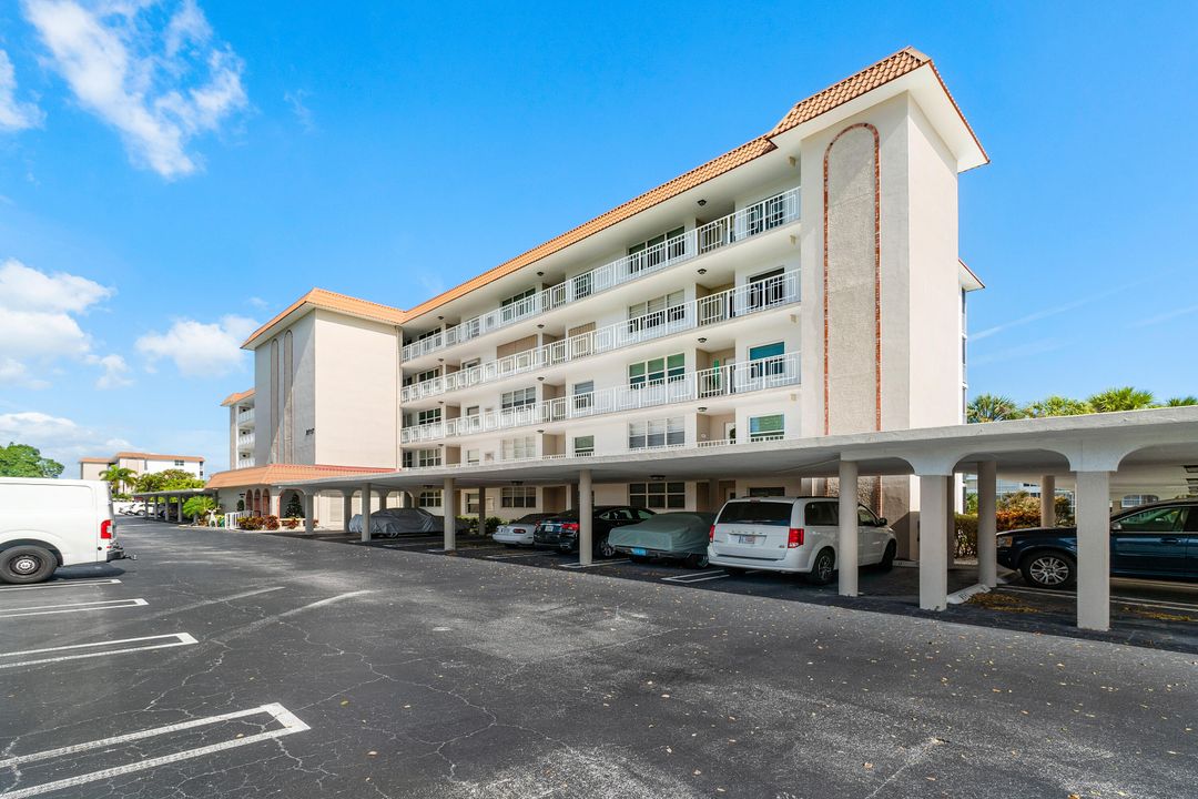 На продажу: $269,900 (2 спален, 2 ванн, 1200 Квадратных фут)