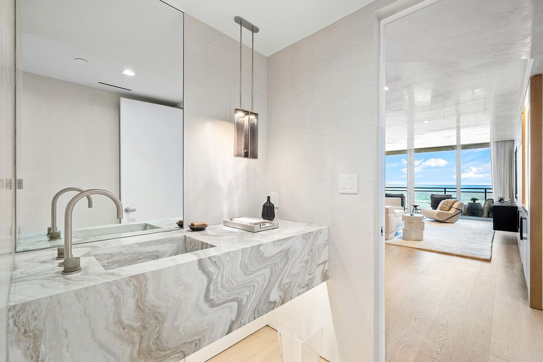 For Sale: $7,150,000 (3 beds, 3 baths, 2960 Square Feet)