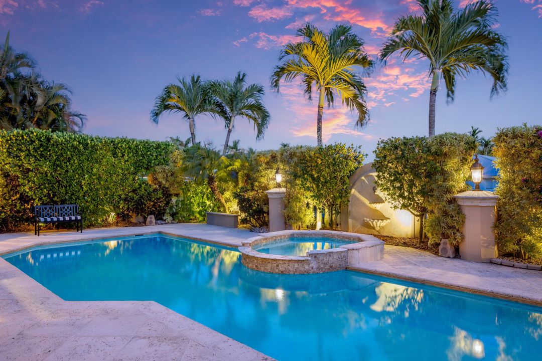 For Sale: $4,595,000 (5 beds, 6 baths, 5506 Square Feet)