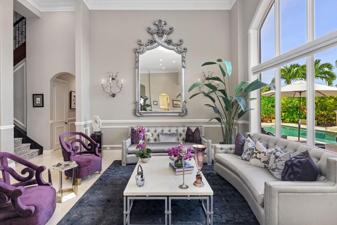 For Sale: $4,595,000 (5 beds, 6 baths, 5506 Square Feet)