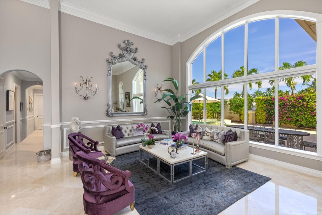 For Sale: $4,595,000 (5 beds, 6 baths, 5506 Square Feet)