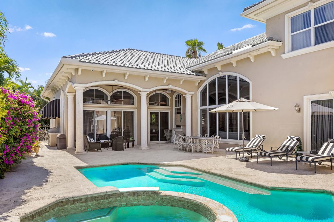 For Sale: $4,595,000 (5 beds, 6 baths, 5506 Square Feet)