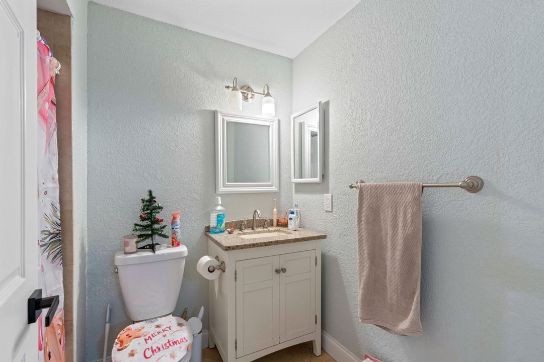 En Venta: $475,000 (4 camas, 2 baños, 1690 Pies cuadrados)