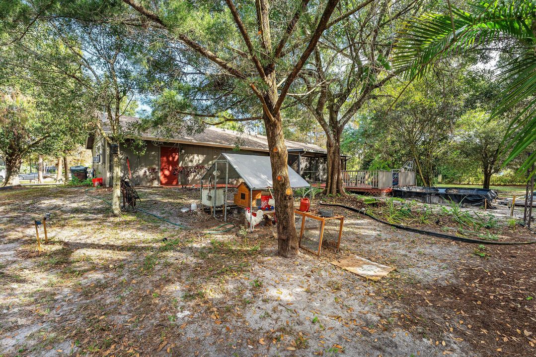 For Sale: $529,999 (3 beds, 2 baths, 1261 Square Feet)