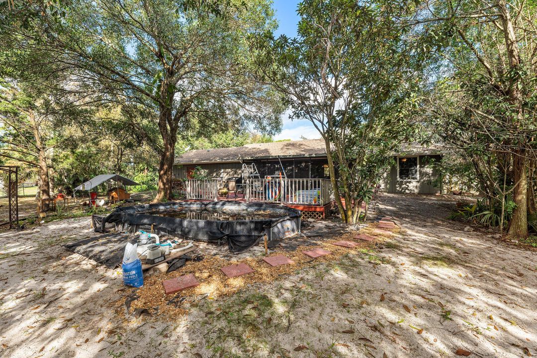 For Sale: $529,999 (3 beds, 2 baths, 1261 Square Feet)