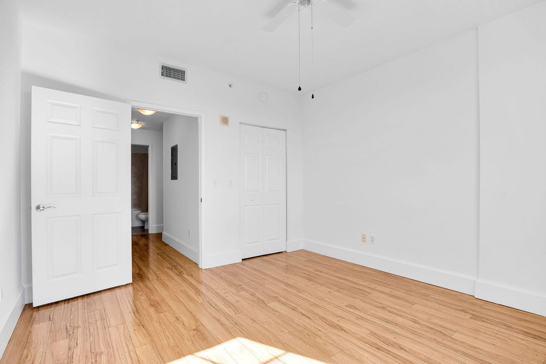 На продажу: $475,000 (2 спален, 2 ванн, 1073 Квадратных фут)