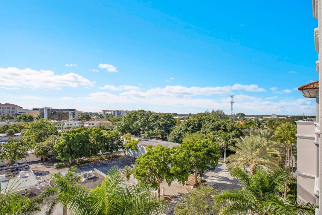 На продажу: $475,000 (2 спален, 2 ванн, 1073 Квадратных фут)