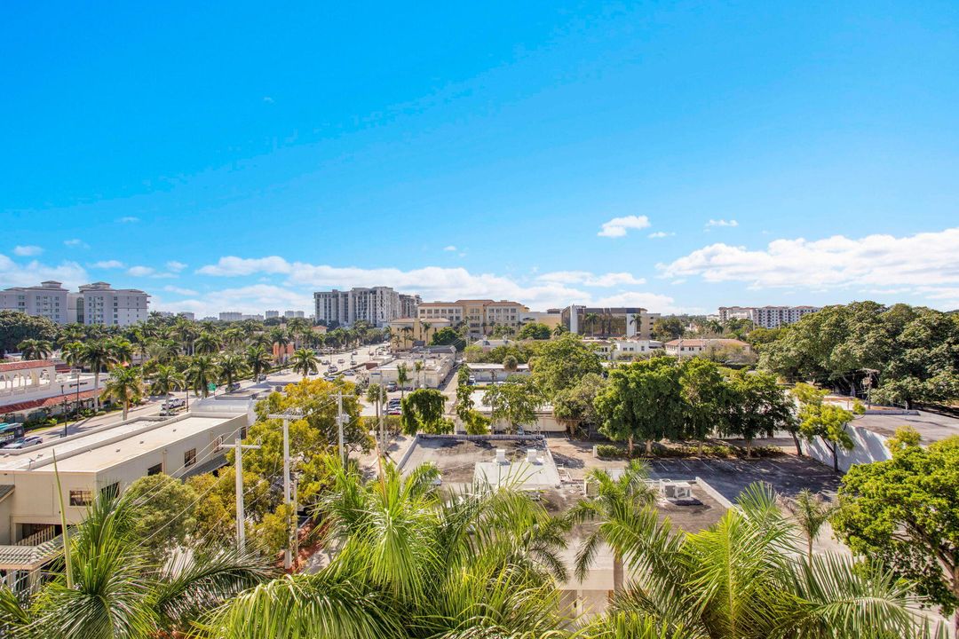 На продажу: $475,000 (2 спален, 2 ванн, 1073 Квадратных фут)