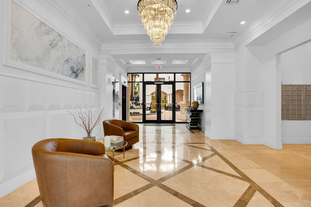 На продажу: $475,000 (2 спален, 2 ванн, 1073 Квадратных фут)