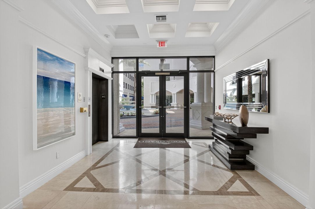 На продажу: $475,000 (2 спален, 2 ванн, 1073 Квадратных фут)