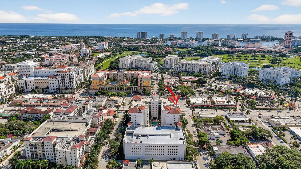 На продажу: $475,000 (2 спален, 2 ванн, 1073 Квадратных фут)