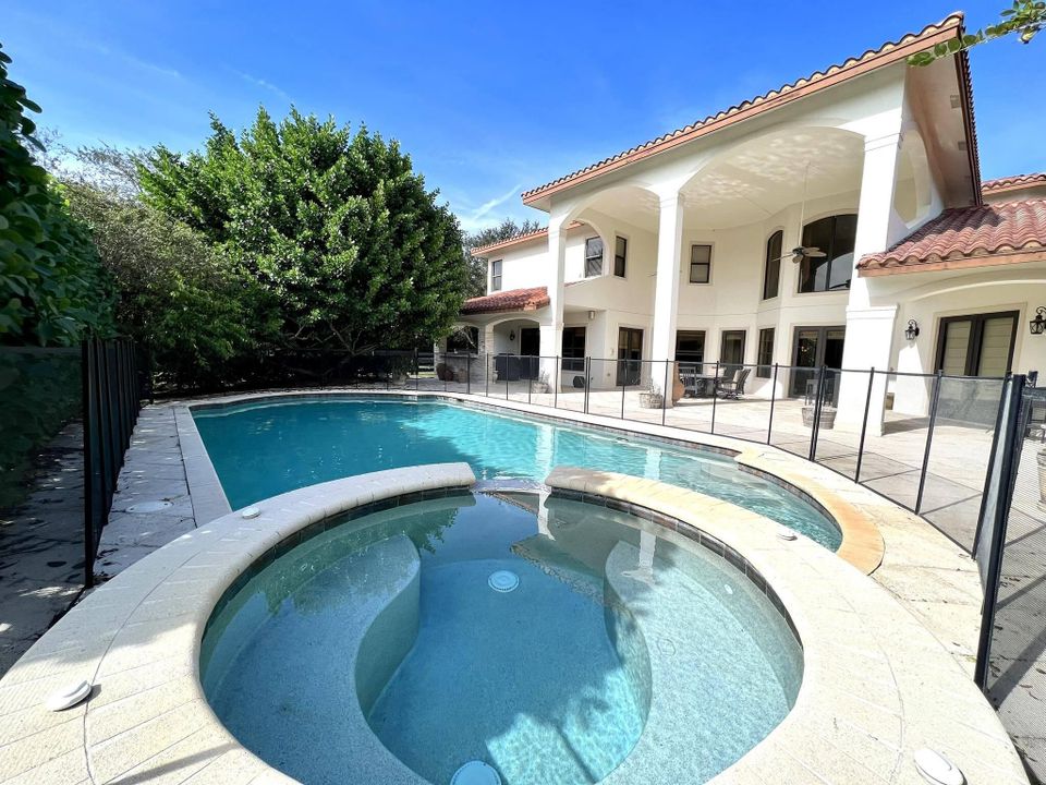 En Venta: $3,725,000 (4 camas, 3 baños, 4536 Pies cuadrados)