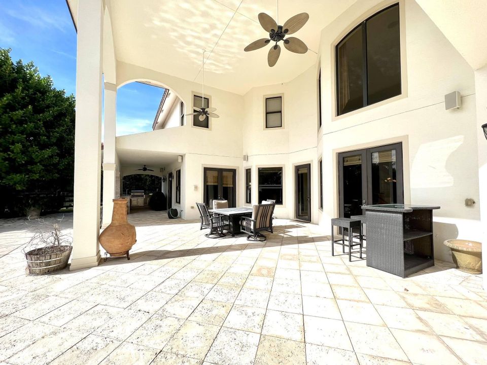 En Venta: $3,725,000 (4 camas, 3 baños, 4536 Pies cuadrados)