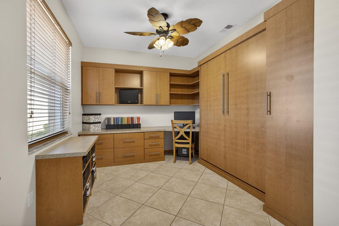 For Sale: $400,000 (3 beds, 2 baths, 1429 Square Feet)