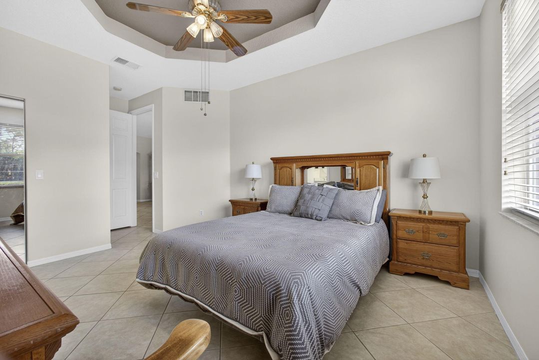 For Sale: $400,000 (3 beds, 2 baths, 1429 Square Feet)