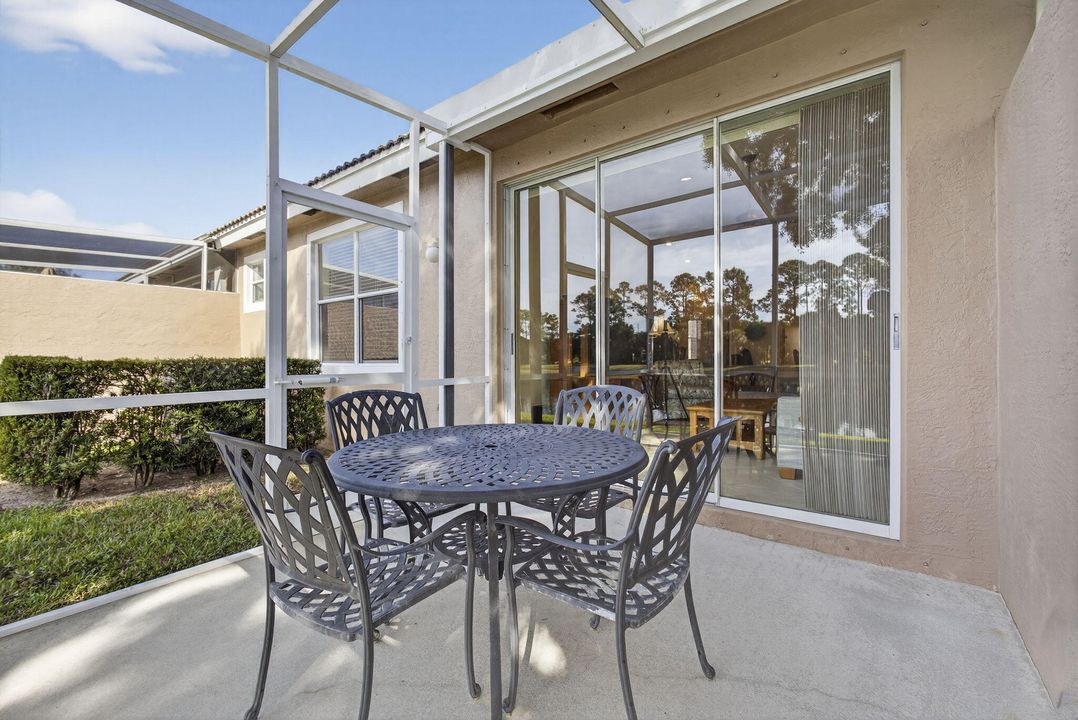 For Sale: $400,000 (3 beds, 2 baths, 1429 Square Feet)