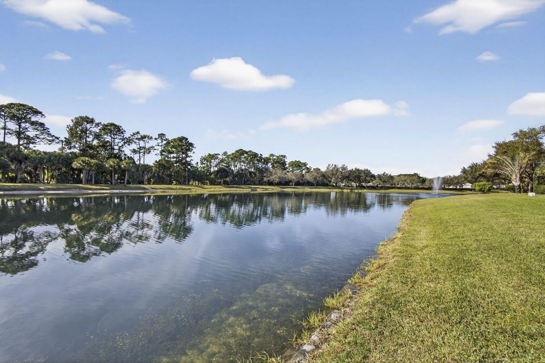 For Sale: $400,000 (3 beds, 2 baths, 1429 Square Feet)