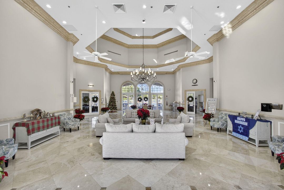 For Sale: $400,000 (3 beds, 2 baths, 1429 Square Feet)