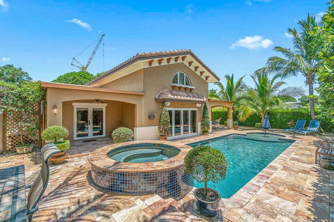 В аренду: $10,000 (3 спален, 2 ванн, 1602 Квадратных фут)