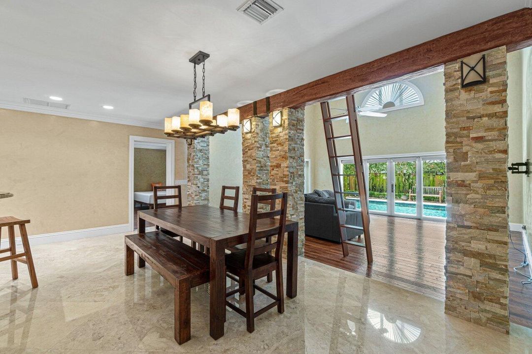 В аренду: $10,000 (3 спален, 2 ванн, 1602 Квадратных фут)