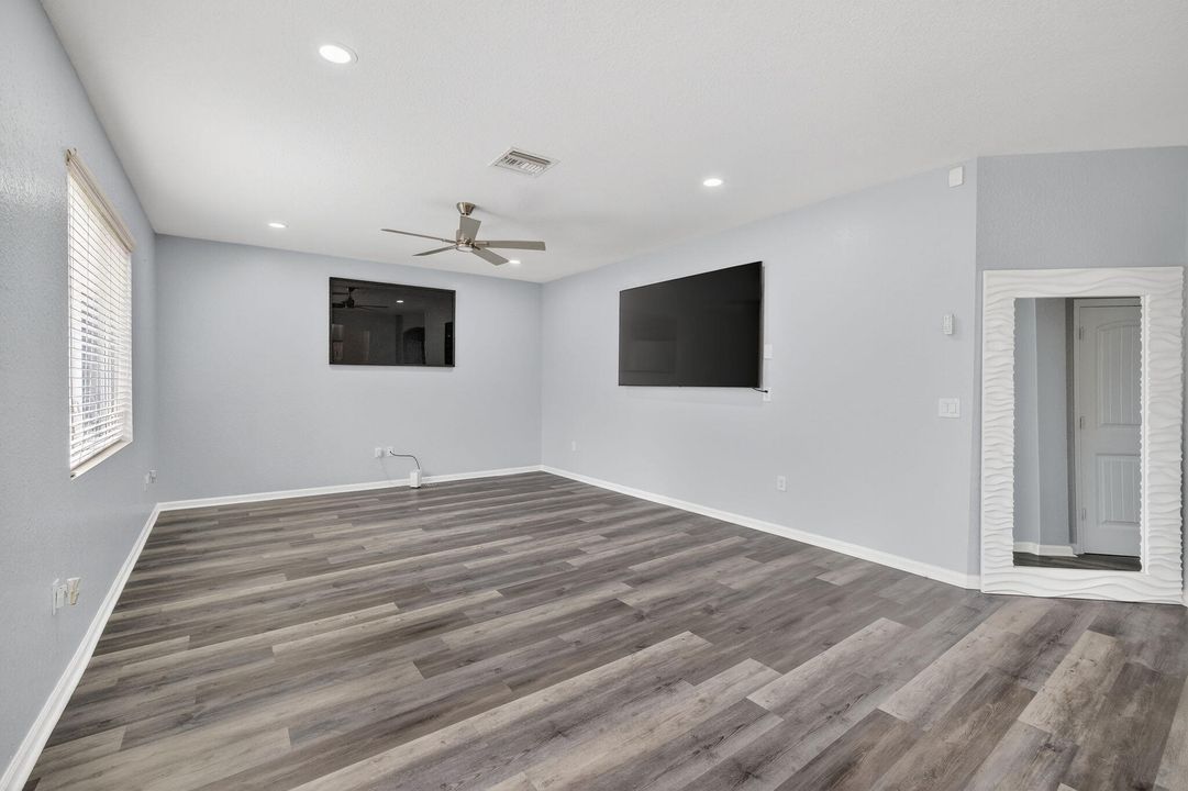 На продажу: $825,000 (6 спален, 4 ванн, 3379 Квадратных фут)