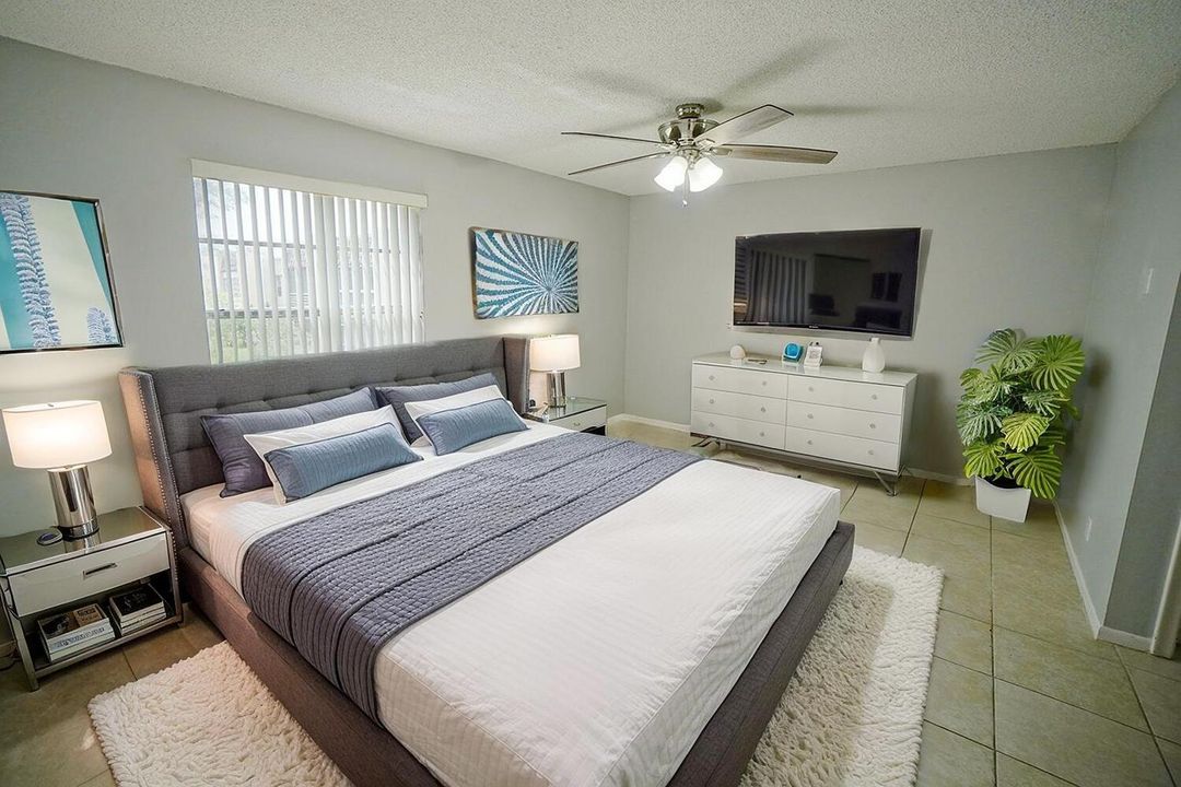 В аренду: $2,500 (2 спален, 2 ванн, 1023 Квадратных фут)