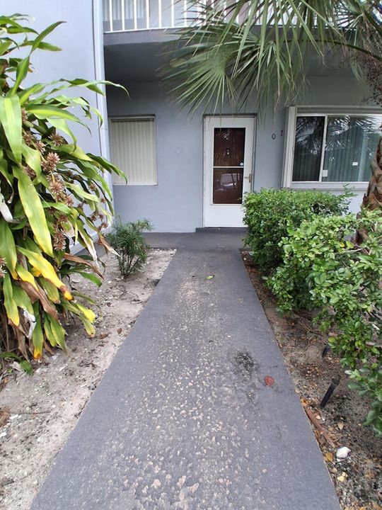 For Rent: $1,600 (1 beds, 1 baths, 392 Square Feet)