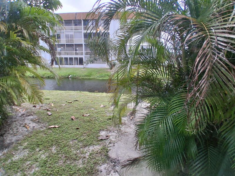 For Rent: $1,600 (1 beds, 1 baths, 392 Square Feet)