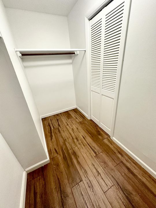 For Sale: $242,000 (2 beds, 2 baths, 1248 Square Feet)