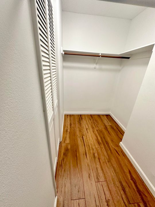 For Sale: $242,000 (2 beds, 2 baths, 1248 Square Feet)