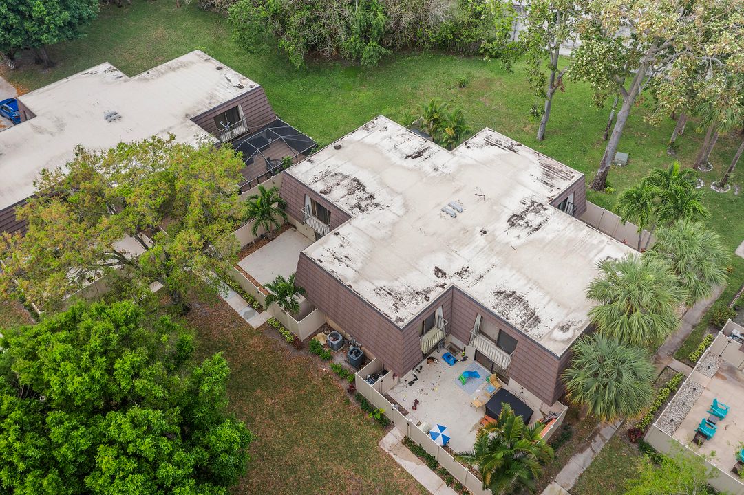 En Venta: $285,000 (2 camas, 2 baños, 1236 Pies cuadrados)